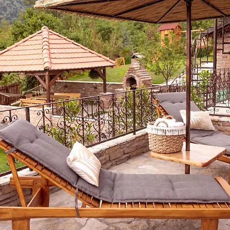 Etno Kula Villa Malo Srediste