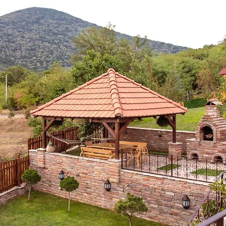 Βίλα Etno Kula Malo Srediste